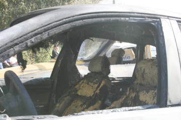 Răzbunare la 23 August: i-a incendiat maşina fostei iubite